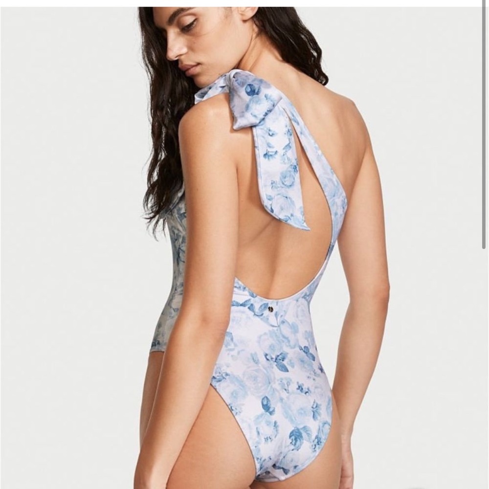 New Victoria’s Secret swim one piece - Picture 3 of 3